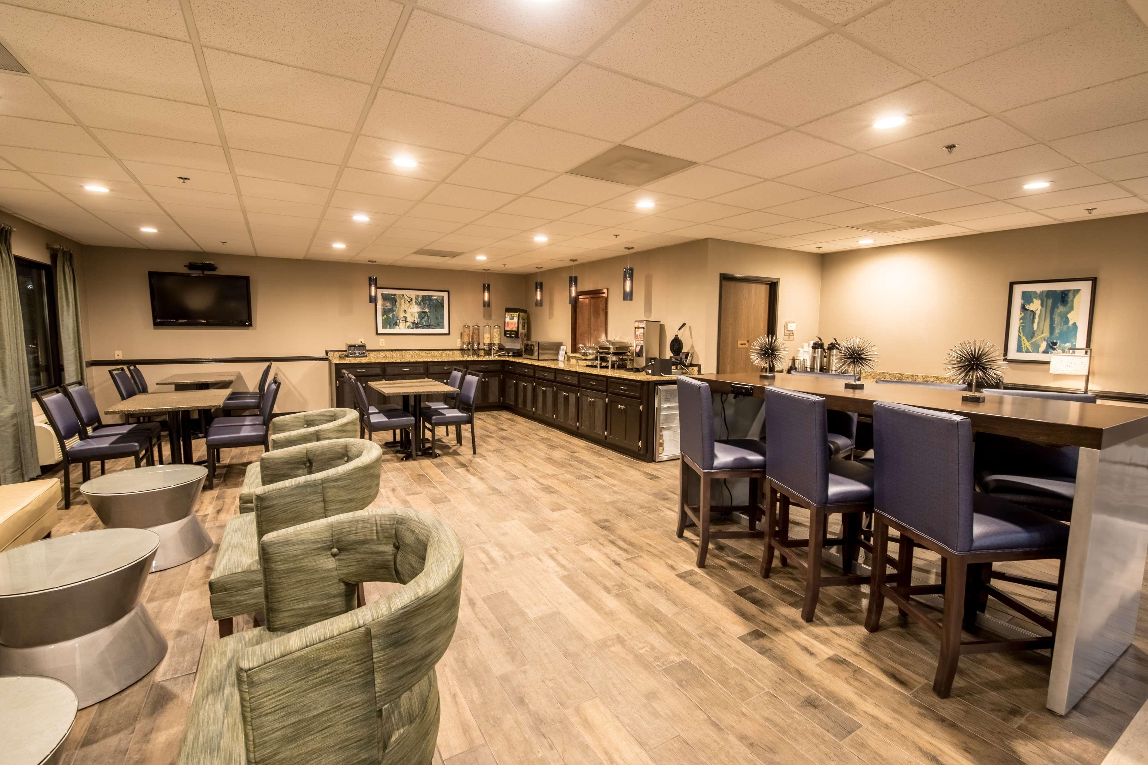 Best Western Augusta West Exterior photo